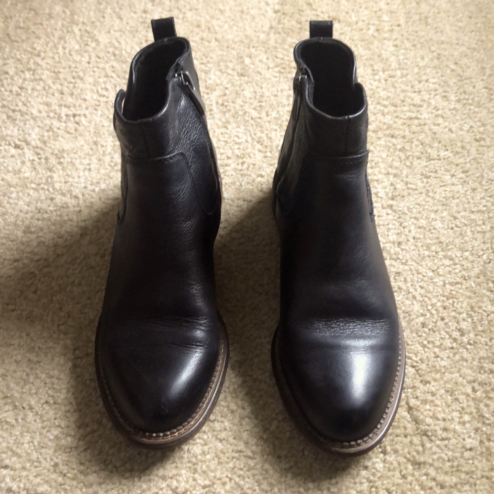 Franco Sarto Hoda Black Leather booties